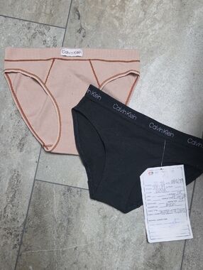 Calvin Klein Bikini Briefs - Blush & Black